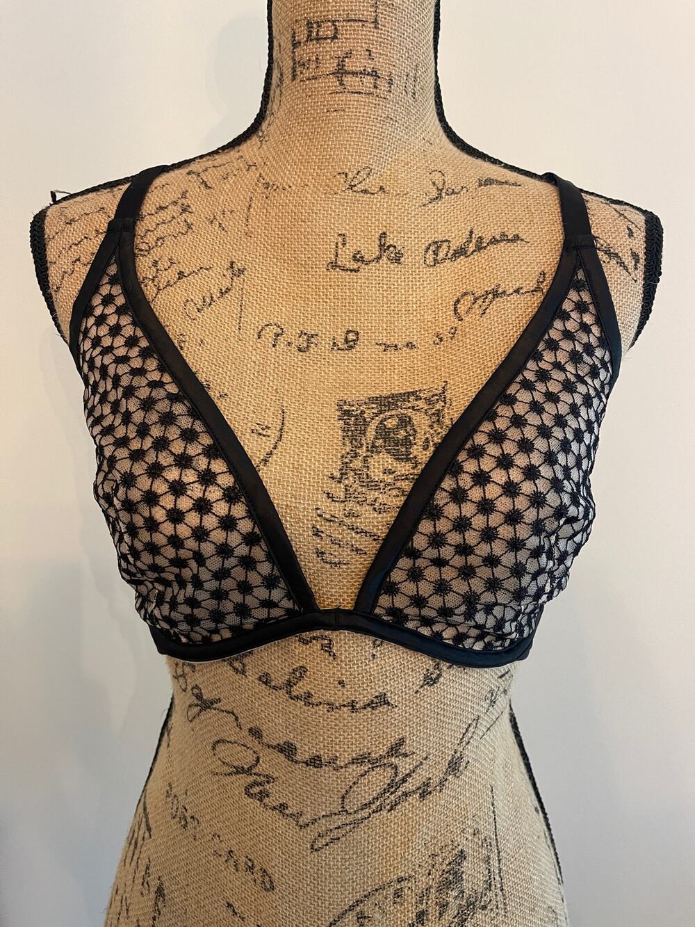 Victoria’s Secret Black See Through Bralette Size 34DDD